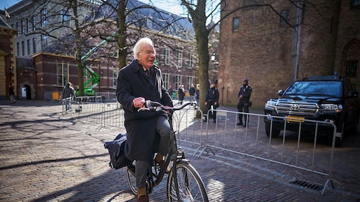 Rechtse partijen kritisch over informateur Tjeenk Willink: 'Dit proces ontspoort'