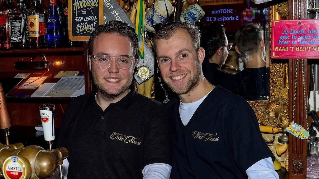Jesse (links) en Kevin van café Ome Tinus