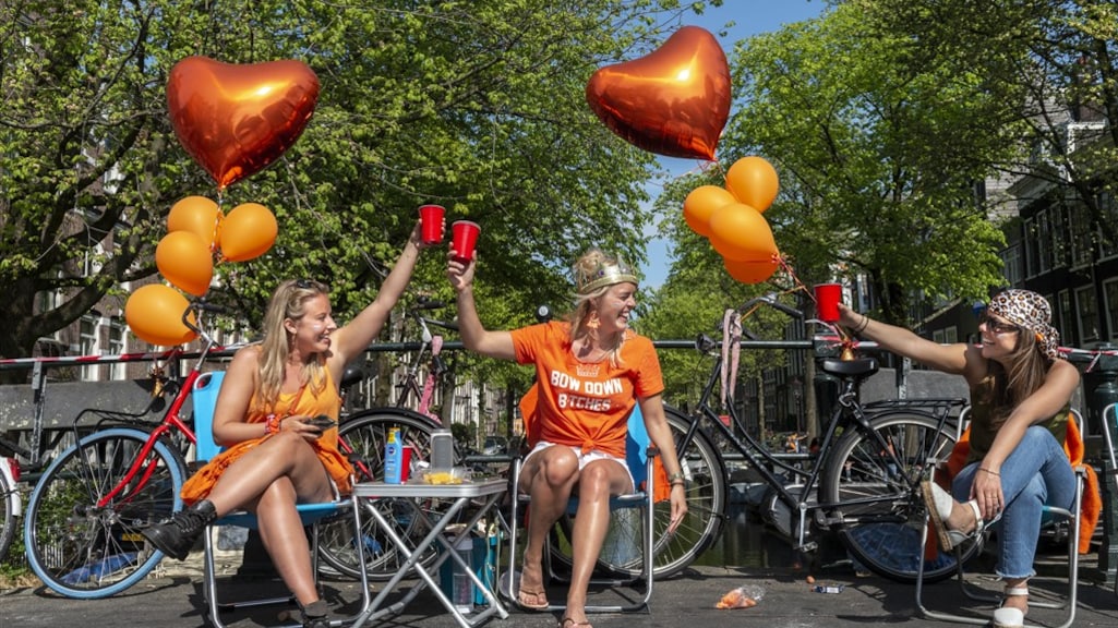 Koning viert Koningsdag 2022 in Maastricht