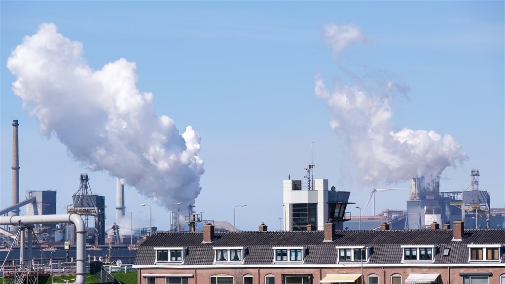 Ziek door uitstoot: Onderzoeksraad bekijkt risico's omwonenden Tata Steel