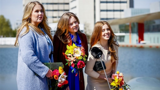 Prinsessen treden in de voetsporen van Máxima met Koningsdag-outfit