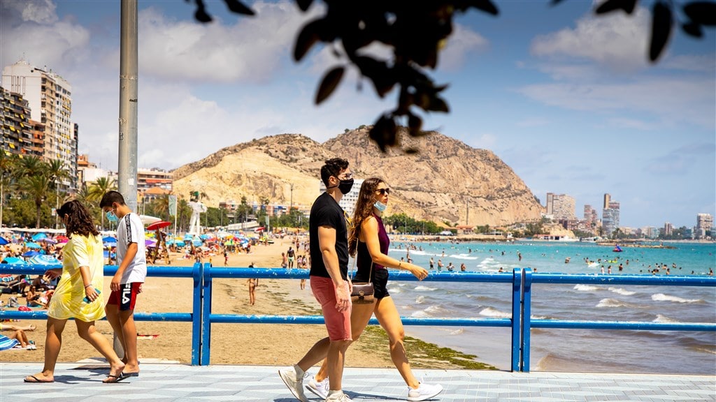 Met coronapaspoort ben je over twee maanden welkom in Spanje