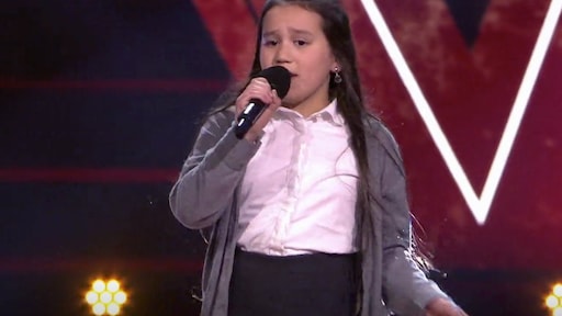 Aysana verrast Ali B met Spaanse versie van zijn eigen nummer