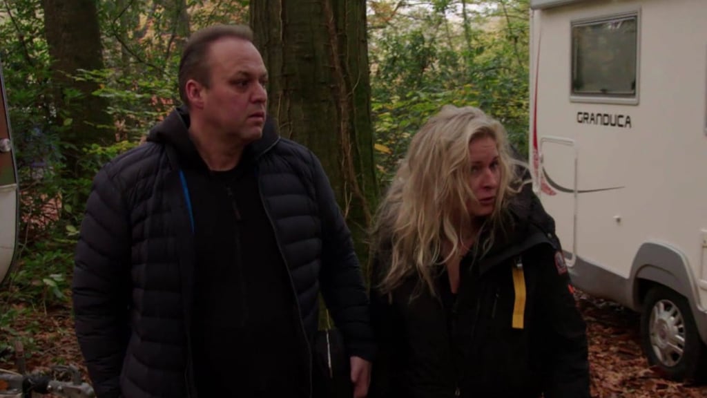 Mariska Bauer gruwelt van levensgevaarlijke badkamer in ecodorp