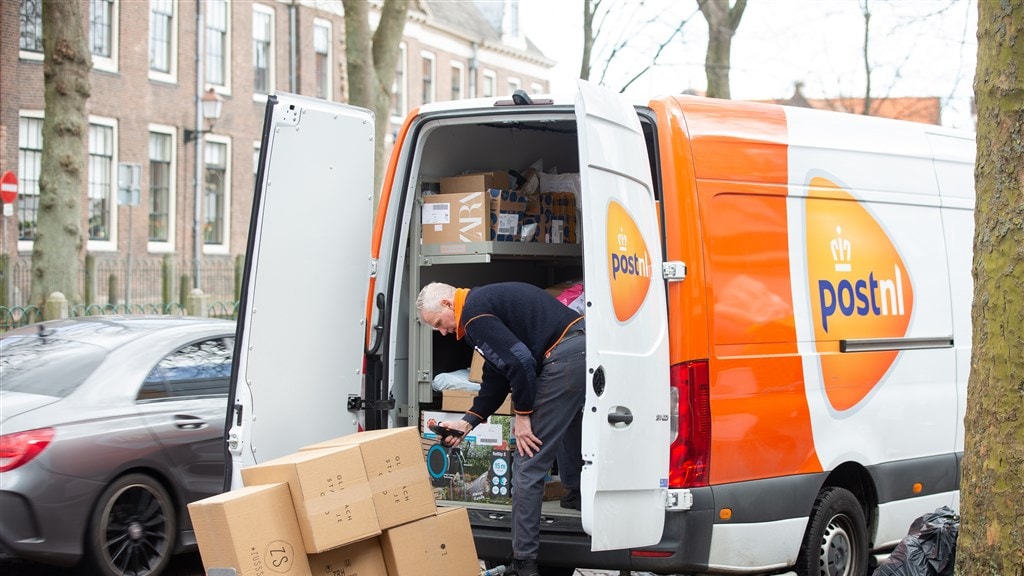 Corona levert PostNL een extra winst op van ruim 115 miljoen