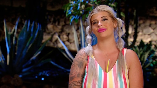 Shani uit Ex on the Beach werd opgegeven door haar vader