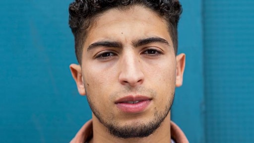 Mocro Maffia-acteur Nizar El Manouzi nieuwe presentator Klokhuis