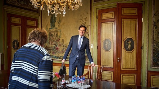 CDA-leider Hoekstra staat open voor kabinetsdeelname: 'Vooruit met de geit'