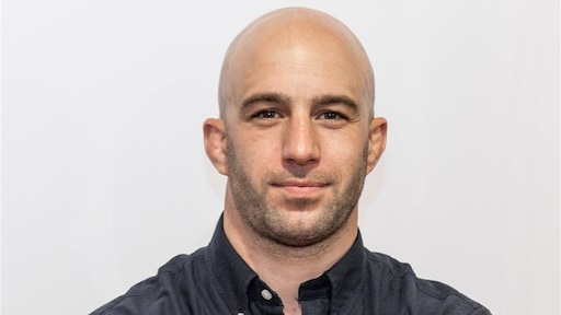 JayJay Boske toonde recent goudstaven overvallen bedrijf