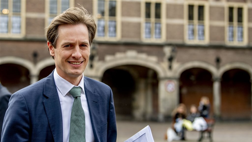 Laurens Dassen (Volt): naast betere bescherming huurders ook blijven bouwen.