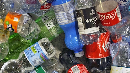 Vanaf 1 juli statiegeld op kleine plastic flesjes