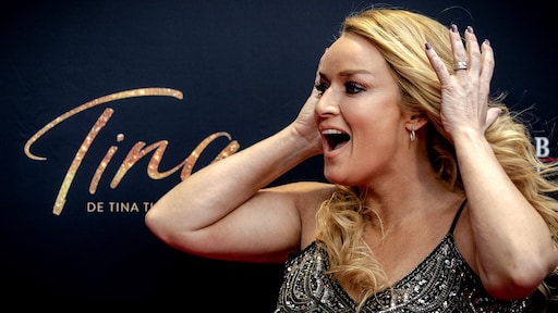 Samantha Steenwijk valt van paard en kneust van alles