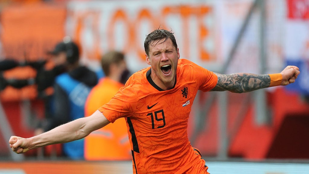 Wout Weghorst na zijn eerste doelpunt voor Oranje