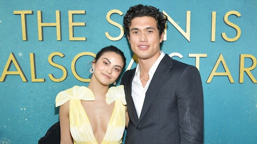Relatie Riverdalers Camila Mendes en Charles Melton weer op groen