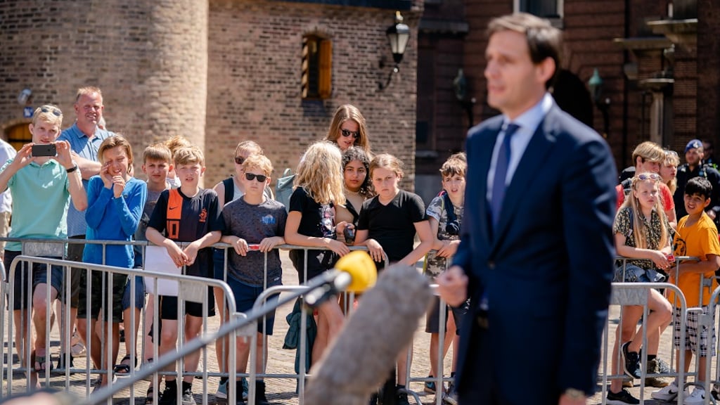 CDA-leider Wopke Hoekstra op een druk Binnenhof.