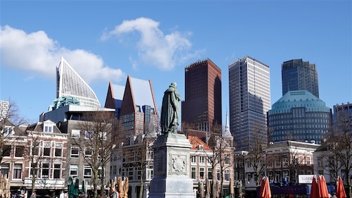 Naamsverandering ministeries kost miljoenen, oppositie noemt het 'weggegooid geld'