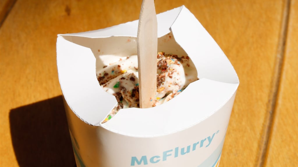 Kartonnen lepels: beter voor het milieu, 'maar ontzettend goor'