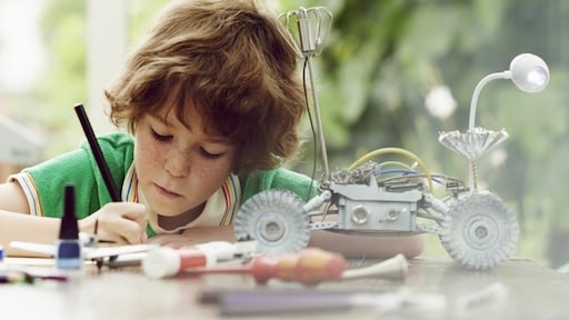 De opvoedkwestie: Zoon speelt veel alleen