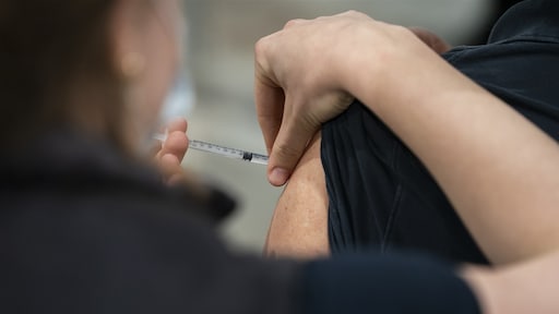 GGD doet aangifte tegen complotdenkers die medewerkers bedreigen