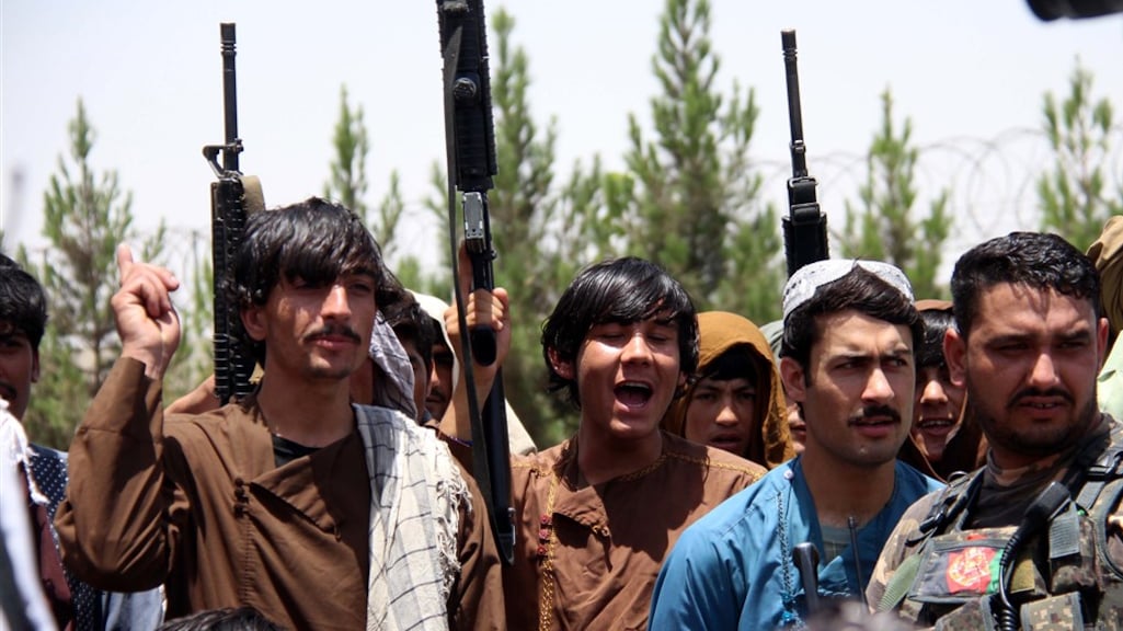 Afghaanse burgers grijpen naar wapens nu de VS weg is: 'Vrezen voor onze veiligheid'