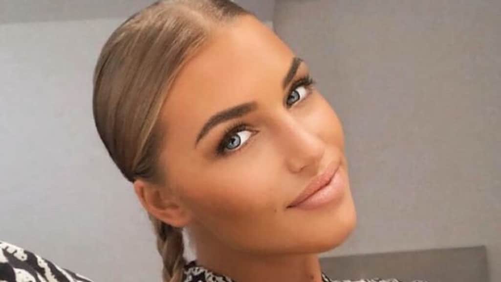 Jørney doet heftig boekje open over zwangerschap: 'Moest aan infuus'