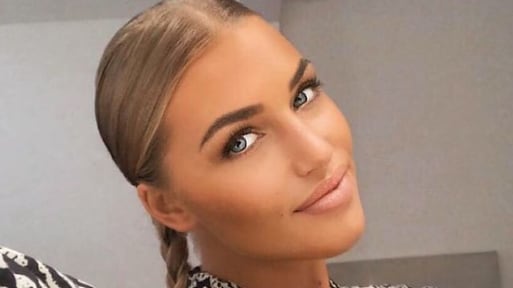 Jørney doet heftig boekje open over zwangerschap: 'Moest aan infuus'