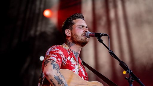 Douwe Bob: 'Wíl de dood van mijn beste vriend helemaal niet verwerken'