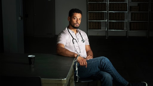 GTST komt met miniserie over knappe dokter Roman