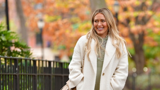 Deze Younger-collega sleepte Hilary Duff bevalling door