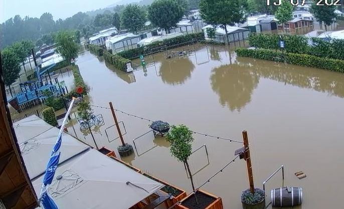 Niels met gezin geëvacueerd van camping: 'Net 3 dagen bijgeboekt'