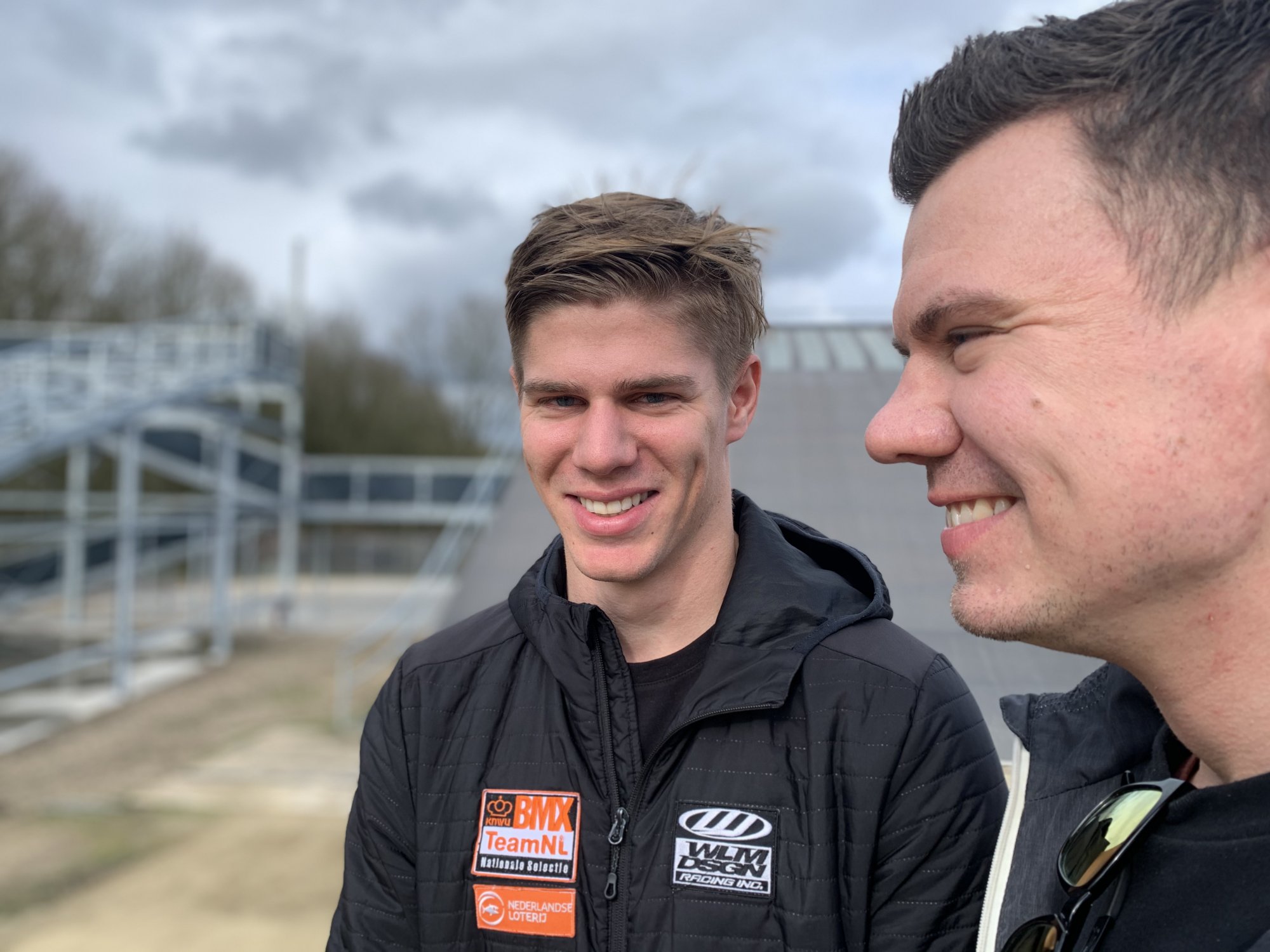 Niek en Jelle op de BMX-baan in Papendal.