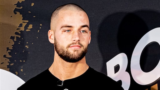 Donny Roelvink zet imposante tattoo ter nagedachtenis aan oma