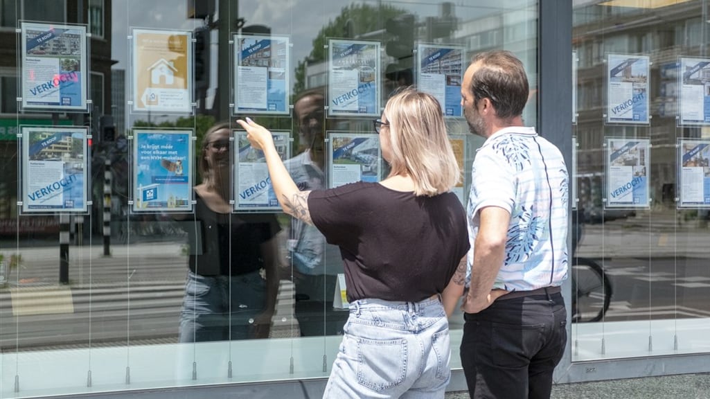 Huizenprijzen weer harder gestegen, aantal aankopen stabiliseert