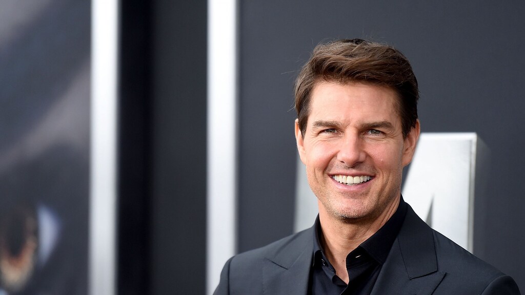 Tom Cruise bedankt publiek voor bezoekersrecord Top Gun 2