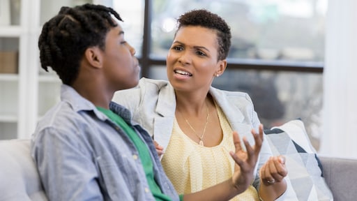 De opvoedkwestie: 'Mijn zoon noemt me bij mijn voornaam'