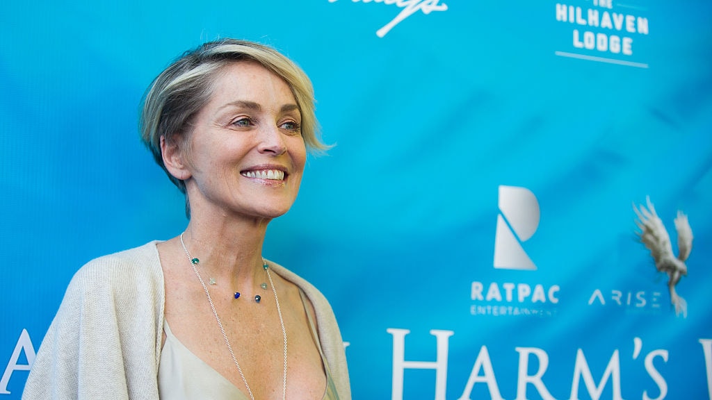 Sharon Stone dreigt klus kwijt te raken door vaccinatie-eis