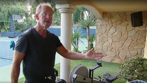 Jacob en nieuwe vriendin sneren naar vier dames uit B&B Vol Liefde