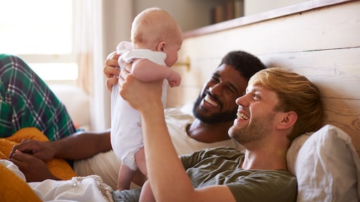 NN trekt geboorteverlof voor alle soorten partners gelijk: 'Heel waardevol'
