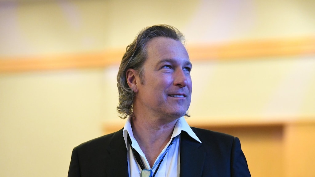 Sex and the City-acteur John Corbett in het geheim getrouwd