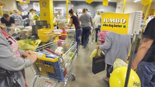 Diefstal armband komt Jumbo-caissière duur te staan