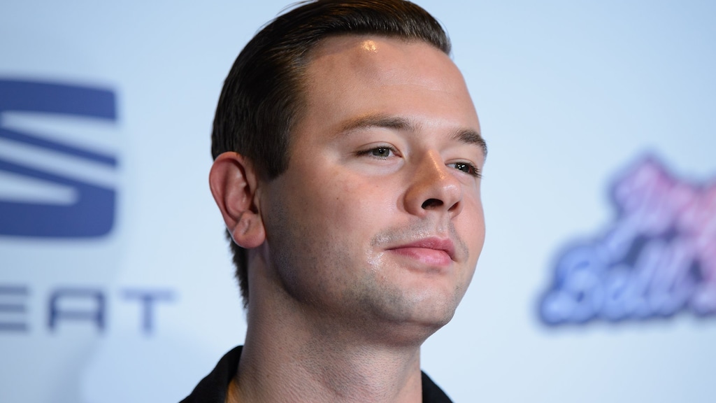 Dj Sam Feldt met spoed geopereerd aan zijn knie