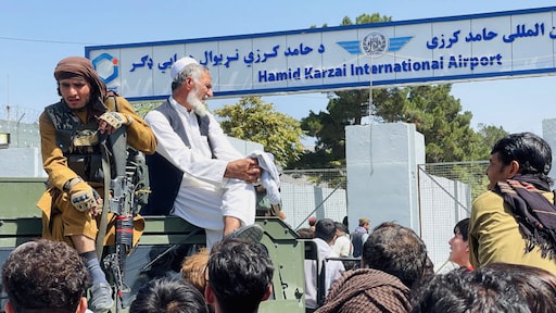 Evacuatie uit Kabul zowel groot als gevaarlijk: 'Alles is onvoorspelbaar'