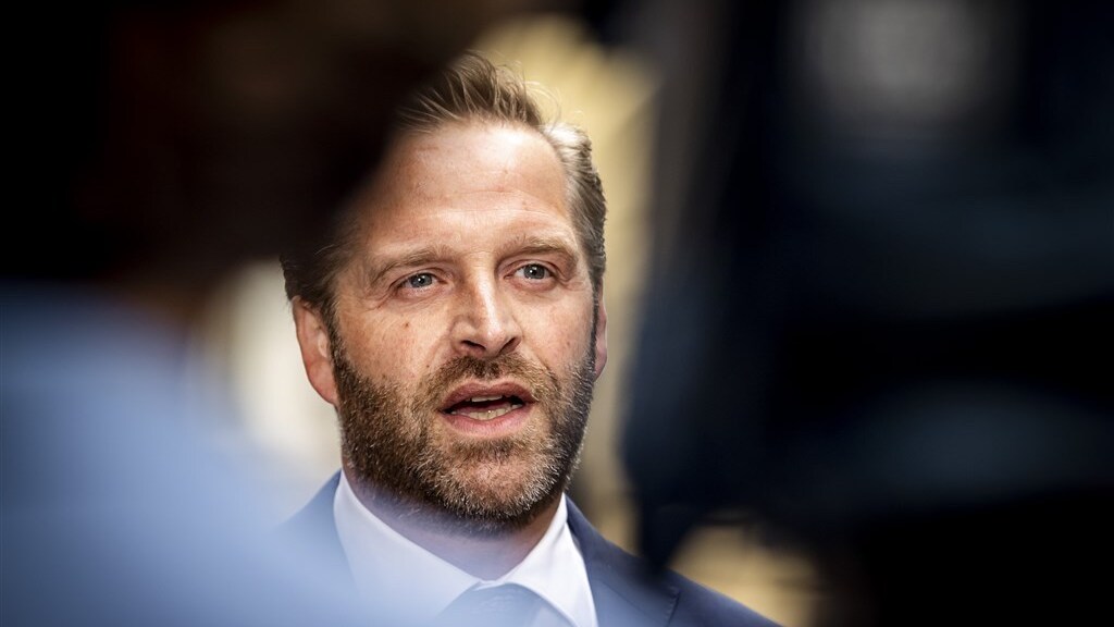 De Jonge wil inhaalslag: 60-minners kunnen vanaf januari boosterprik halen