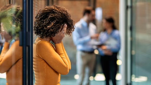 Hoe laat ik mijn innerlijke criticus zwijgen/ vriendelijker zijn?