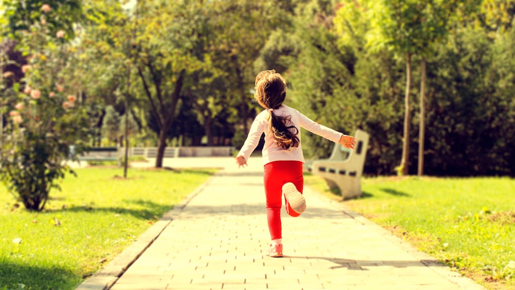 De opvoedkwestie: 'Mijn dochtertje (5) loopt steeds weg'