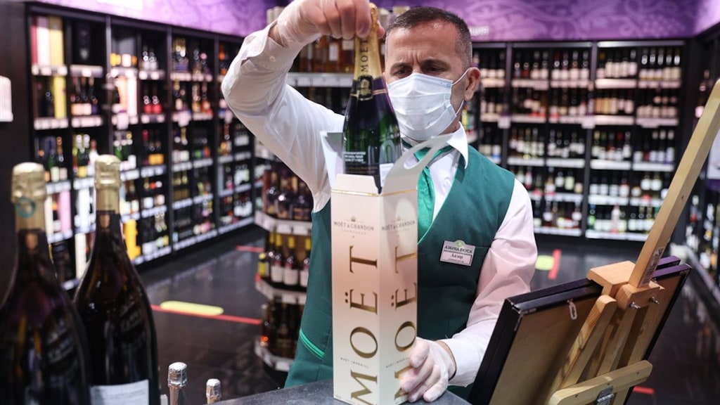 Bubbels tijdens de feestdagen? Champagnehuizen waarschuwen voor tekorten