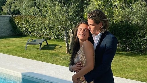 Tortelduifjes: Tony Junior deelt eerste foto samen met Julia