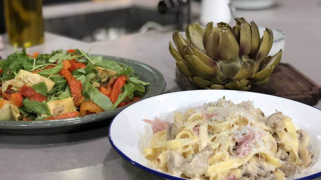 Tagliatelle met ham, kaas en champignons