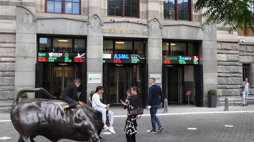 AEX breekt door de 800 punten: steeg dit jaar al 28 procent