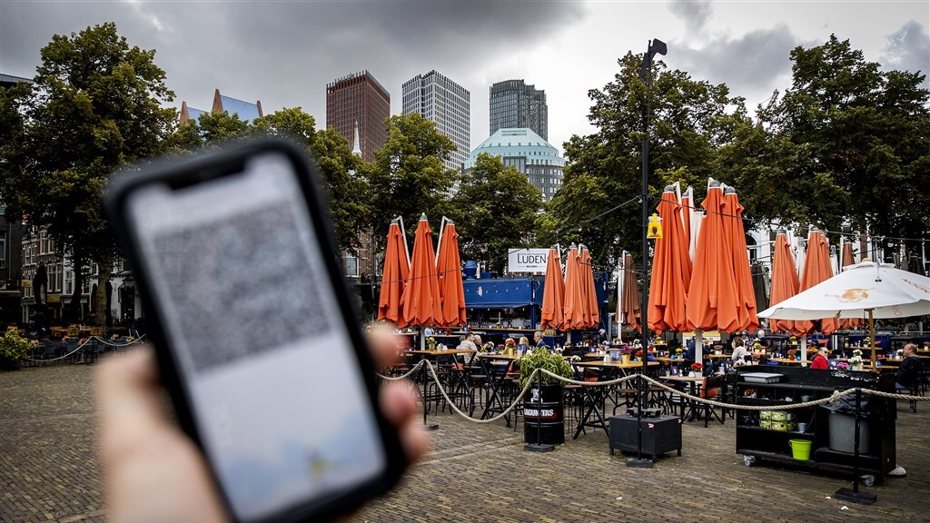 Horecaondernemers bezorgd om toegangsbewijs: 'Waar haal ik personeel vandaan?'